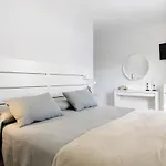 Апартаменты La Estrella 4 *